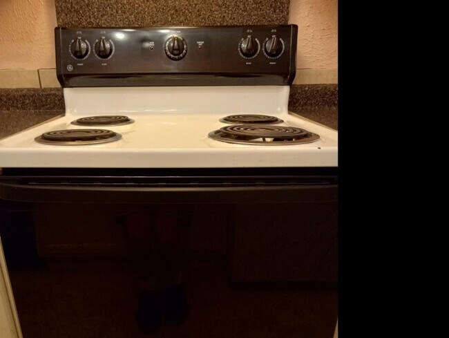 Building Photo - 2 bedroom in Baton Rouge LA 70820