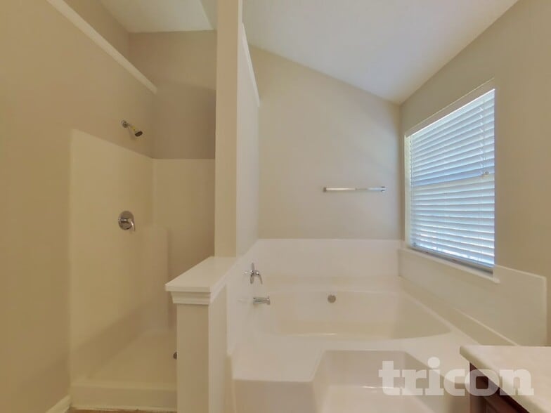 Building Photo - 5853 Sepulveda Ln