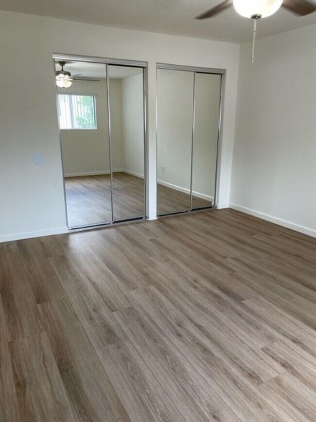 Building Photo - Beautiful 2 Bedroom Apartment in Whittier with Move in Special