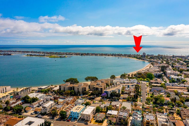 Building Photo - 731 Zanzibar Ct