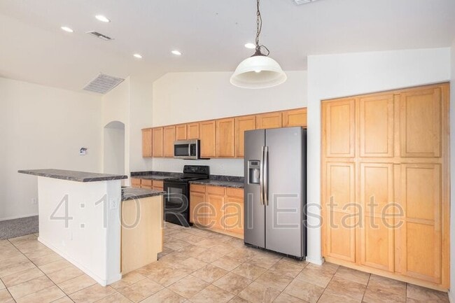 Building Photo - 34808 N Barzona Trail