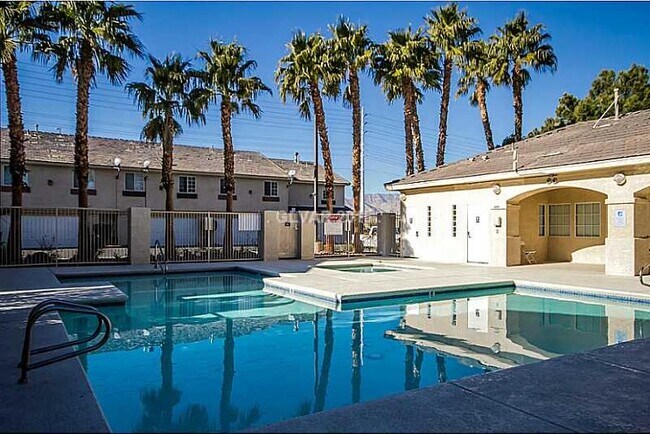 Building Photo - 929 Dusty Creek St