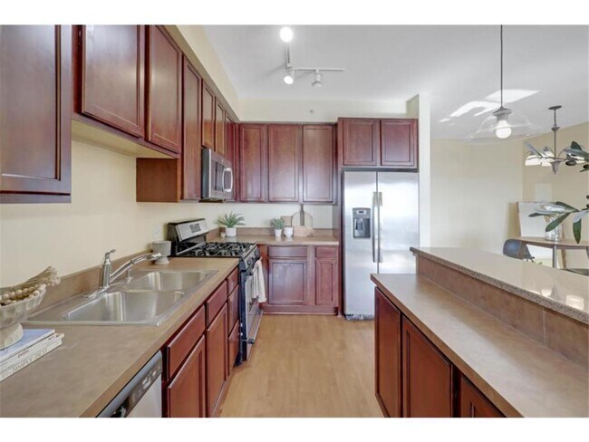 Building Photo - 500 E Grant St