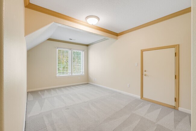 Building Photo - 15532 SE Henderson Way