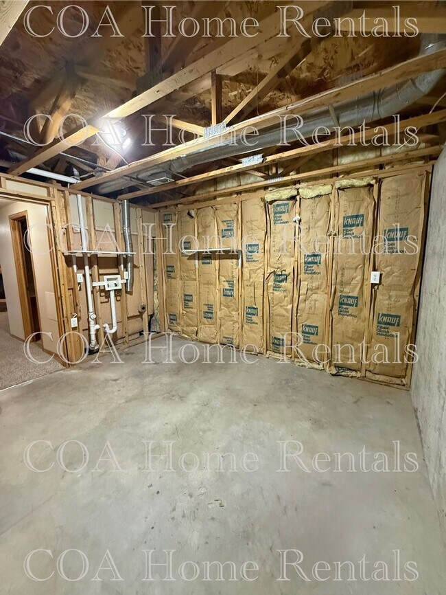 Building Photo - Meadow Park