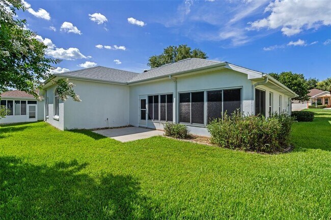 Building Photo - 26908 Honeymoon Ave