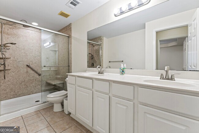 Building Photo - 147 Bayberry Hls