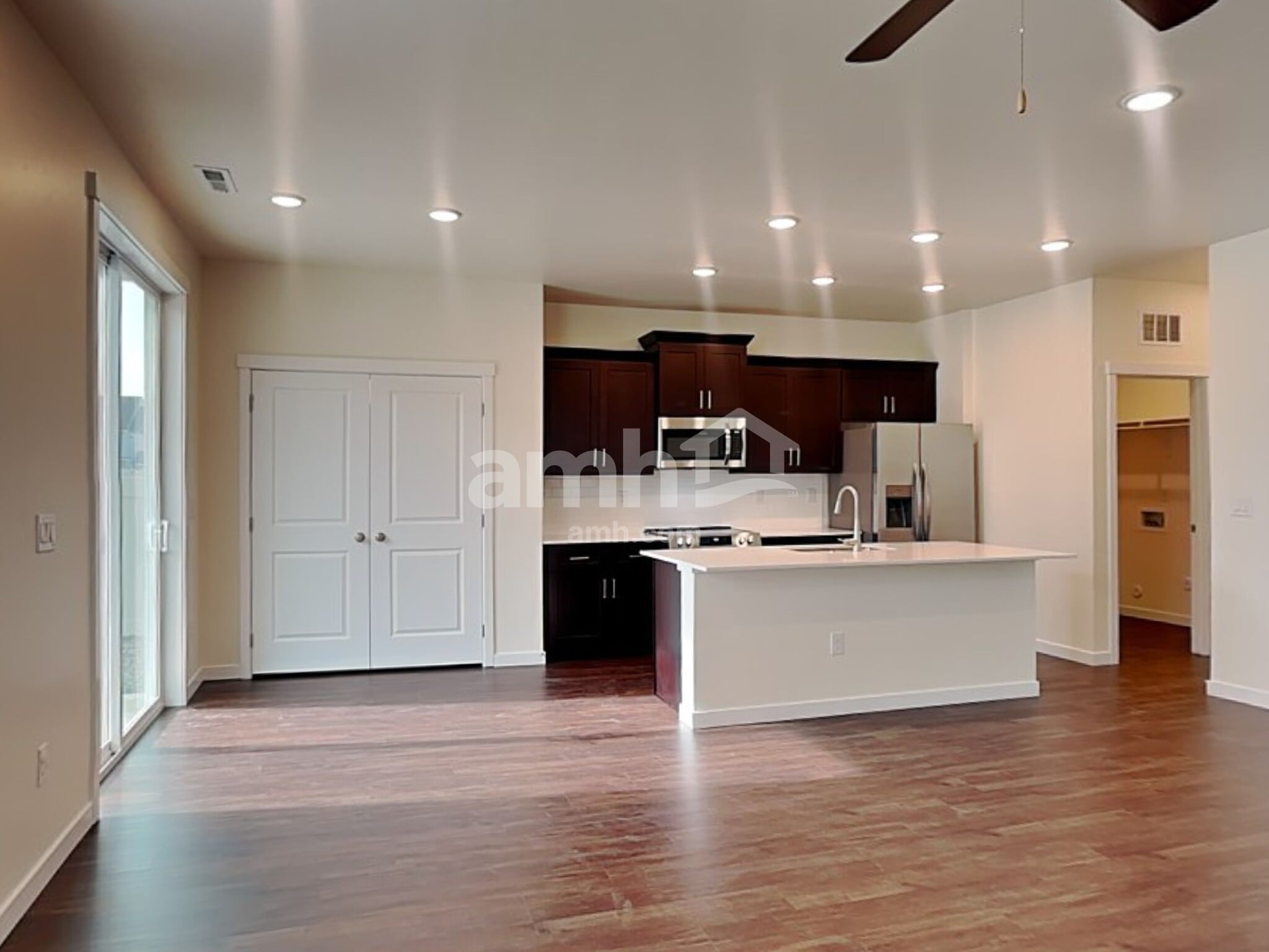 Building Photo - 1496 N Garnet Creek Ave