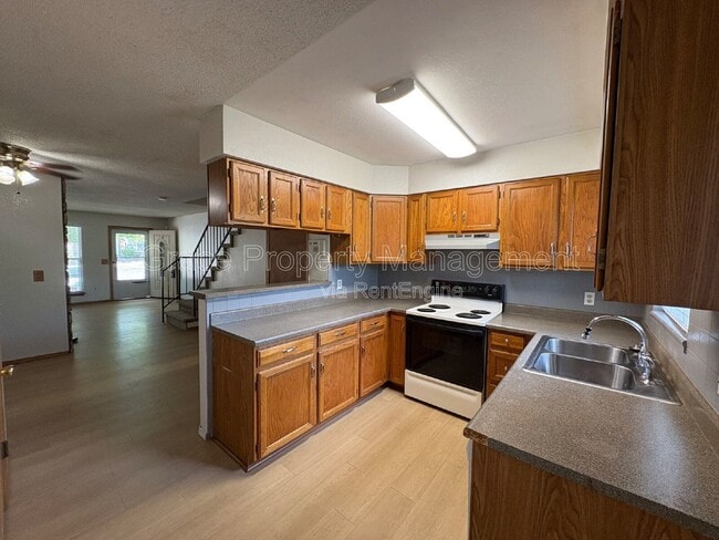 Building Photo - 2941 W 81st Ave