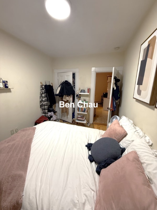 Building Photo - 74 Gore St