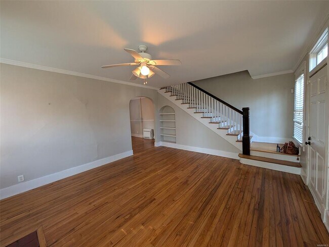 Building Photo - 2166 College St