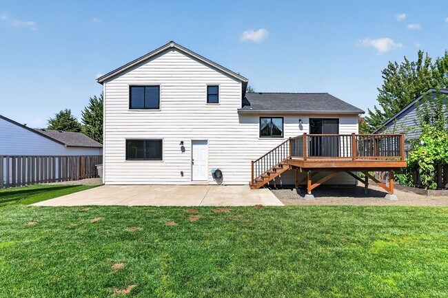 Building Photo - 16045 SW Baler Way
