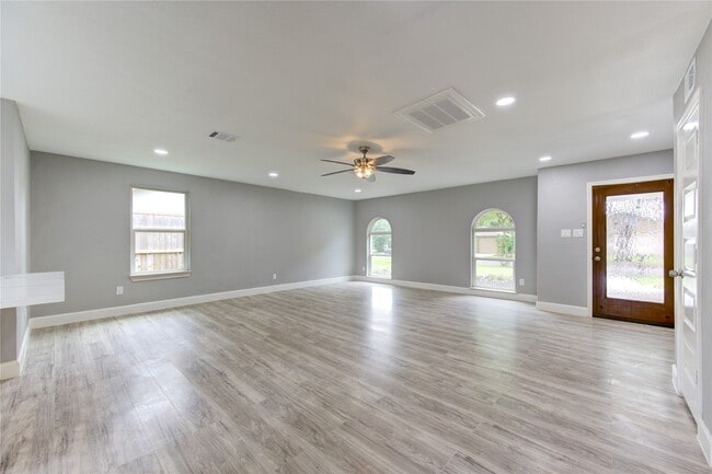 Building Photo - 12215 Monticeto Ln