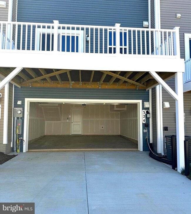 Building Photo - 324 Watercourse Dr