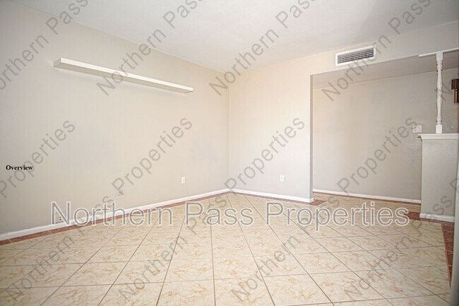 Building Photo - 5125 Round Rock Dr