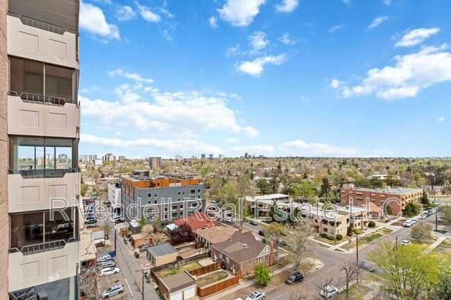 Building Photo - 130 N Pearl St