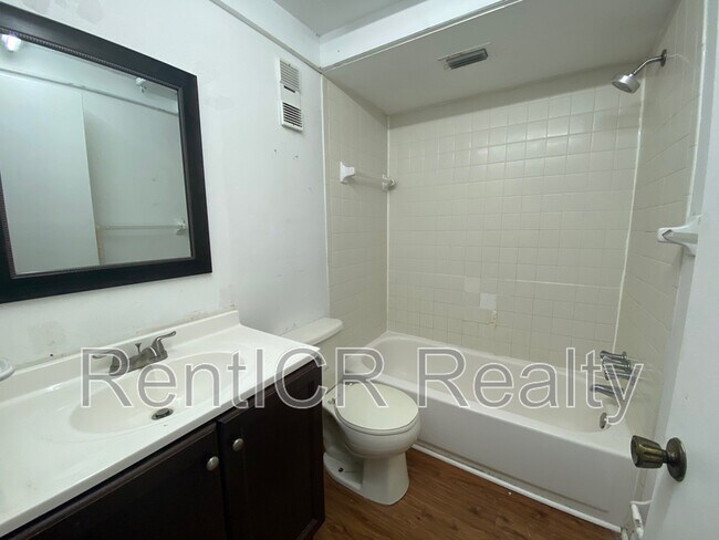 Building Photo - 1708 Azalea Ct