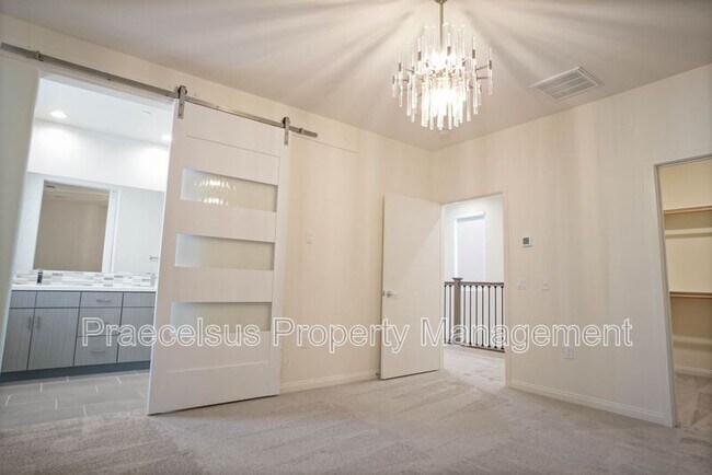 Building Photo - 1440 Suwerte Ave