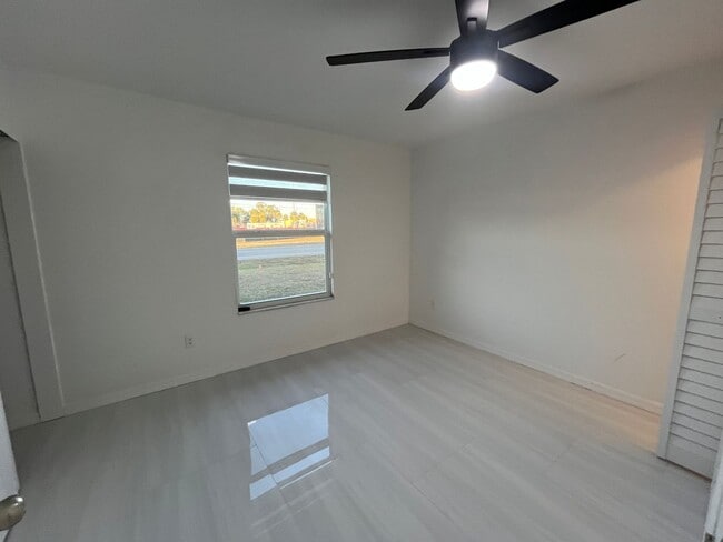 Building Photo - 18113 Cochran Blvd