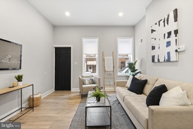 Building Photo - 2571 Coral St