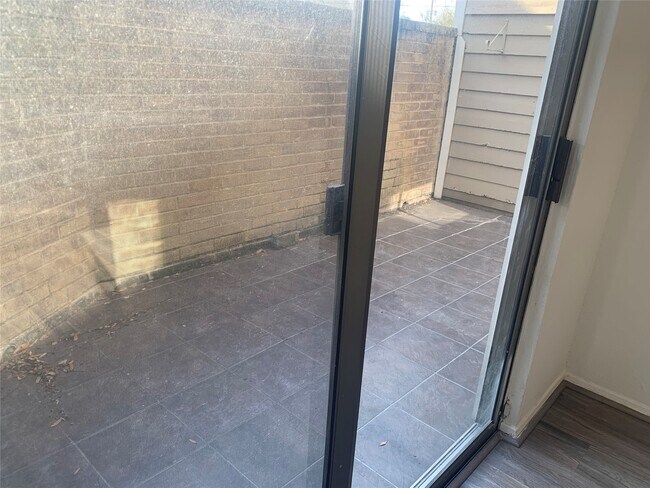 Building Photo - 2710 Grants Lake Blvd