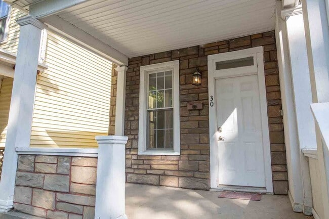 Building Photo - 30 E Maynard Ave