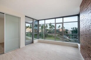 Building Photo - 1441 9th Ave