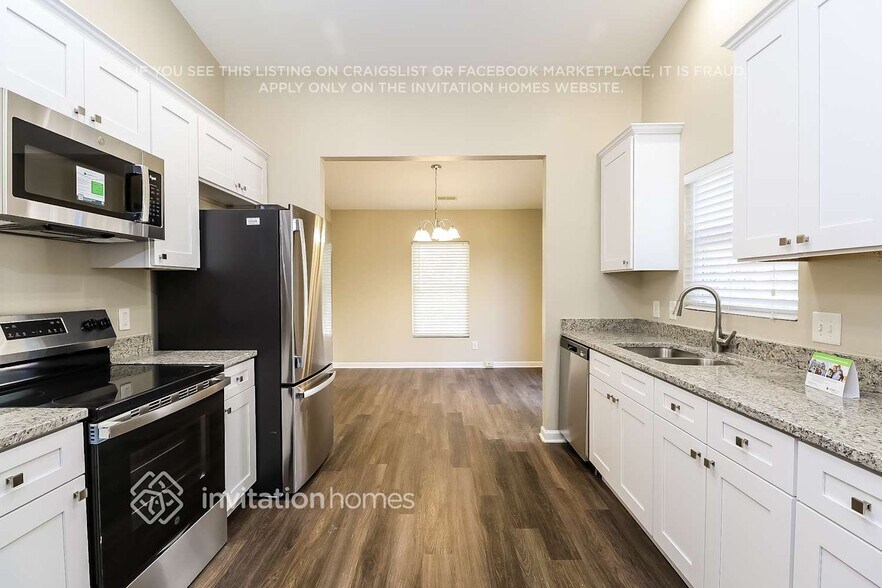 Building Photo - 1326 Laurel Woods Dr