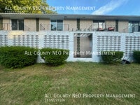 Building Photo - 1376 Forest Glen Dr