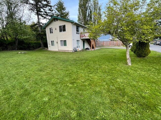 Building Photo - 2800-1 W Indiana St