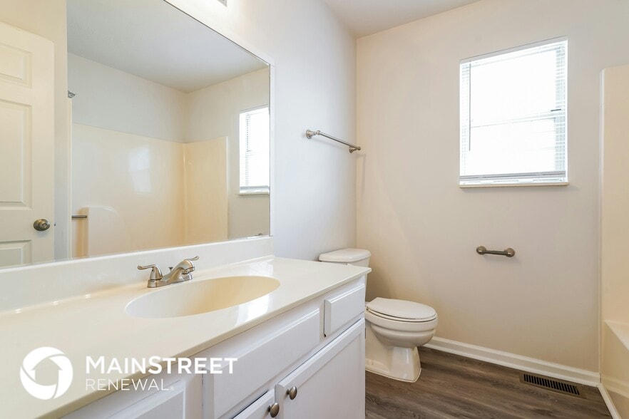 Building Photo - 1737 Heritage Glen Dr