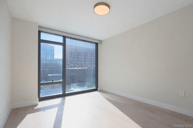 Building Photo - 38-20 Parsons Blvd