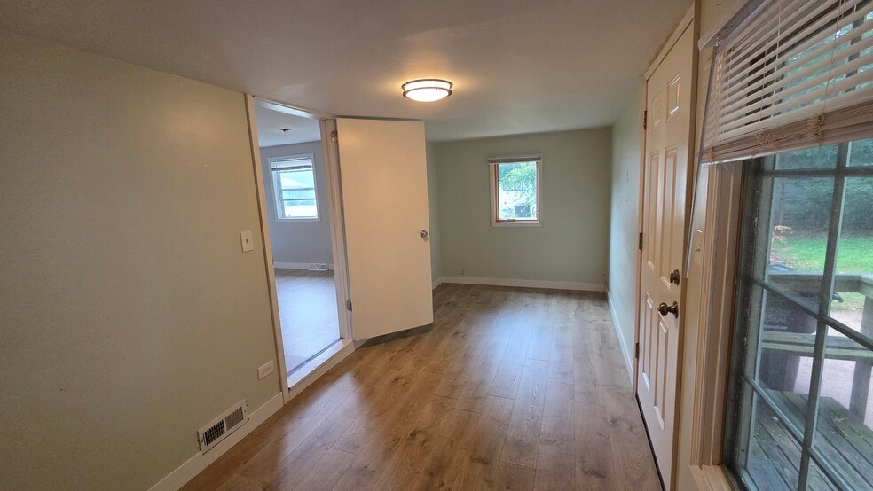 Building Photo - 1355 Thistle Dr