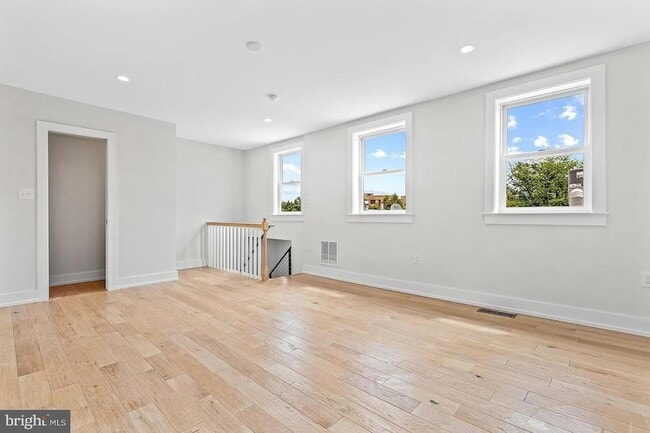 Building Photo - 3525 16th St NW