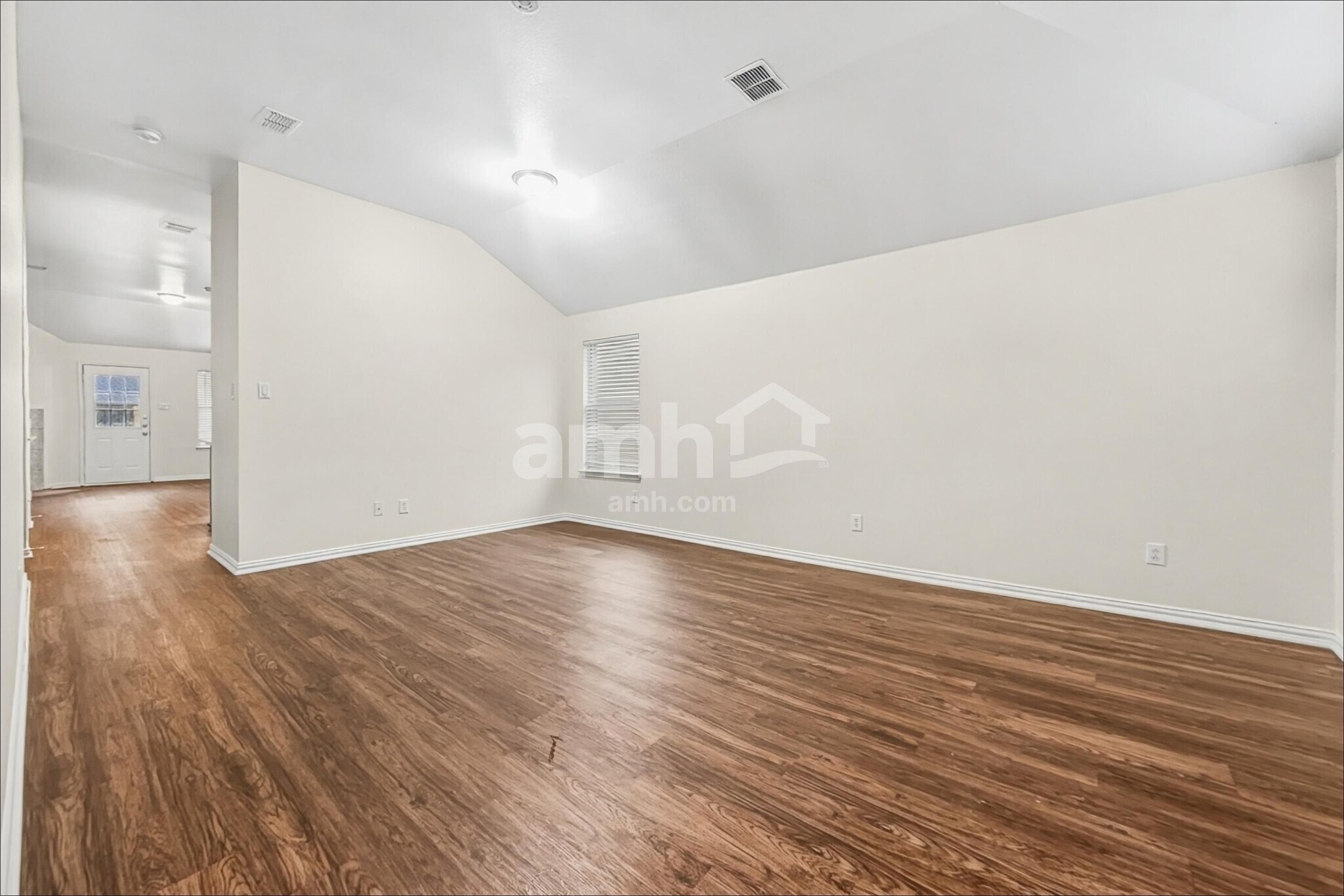 Building Photo - 923 Plumeria Dr