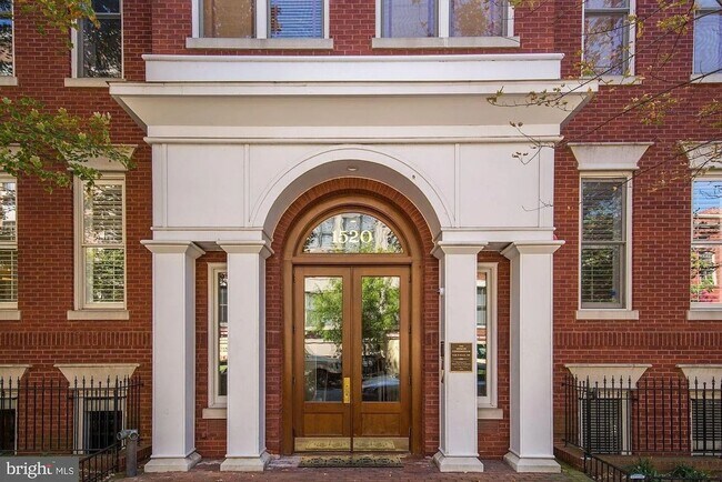 Building Photo - Charming 2BR | 2BA Condo in Logan Circle