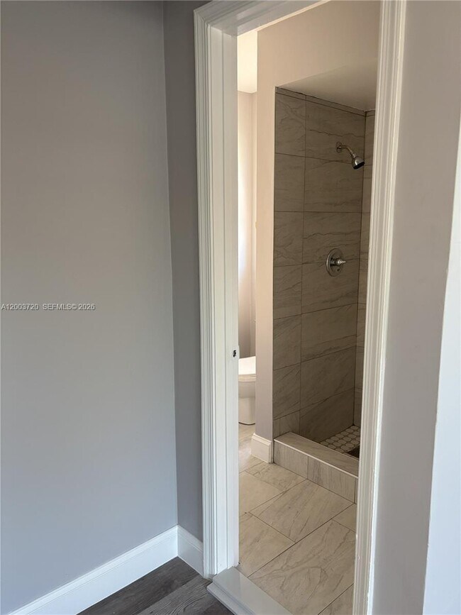 Building Photo - 8444 NW 23rd Manor