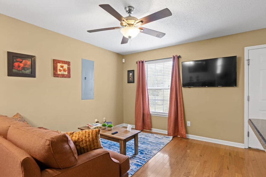 Primary Photo - 222 Elmwood Dr