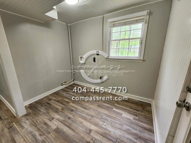 Building Photo - 142 Wanda Ave