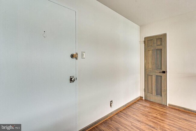 Building Photo - 1545 18th St NW