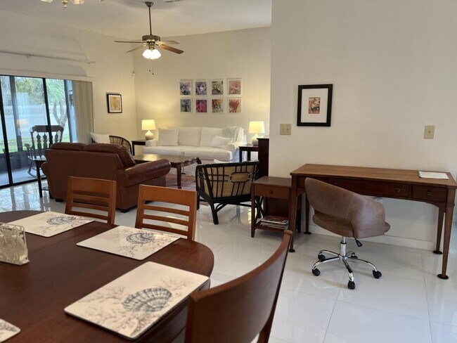 Building Photo - 13106 Dobree Pl