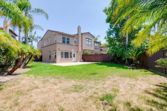 Building Photo - 633 Sumner Way