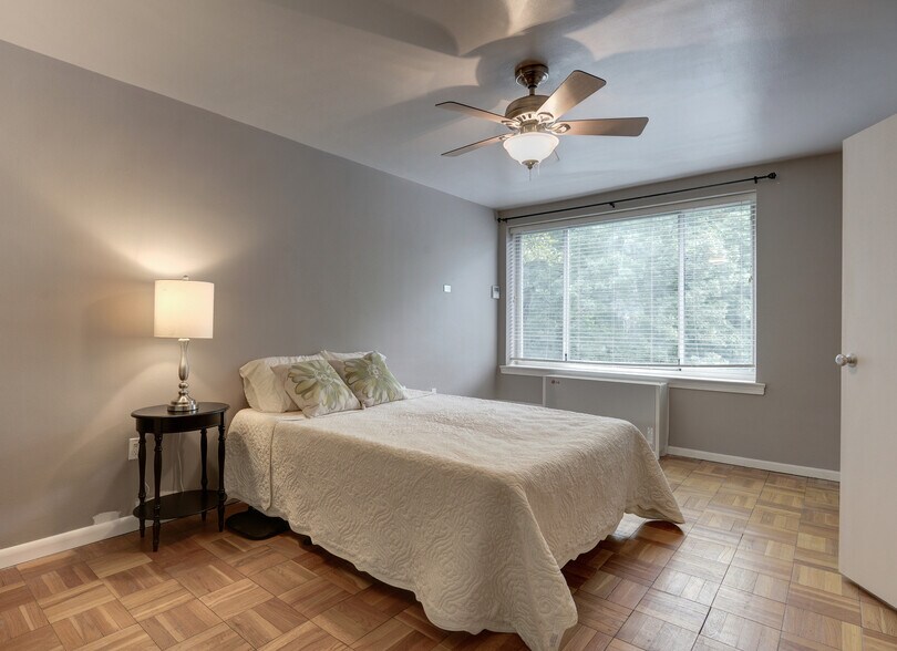 Serene Bedroom with a View - 4100 W St NW