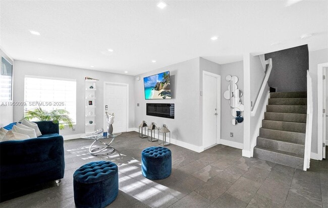 Building Photo - 2311 SW 87th Way