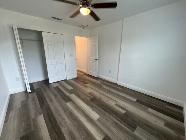 Building Photo - 500 dollars off firs month rent if move in by end of March!! .... Gorgeous Newer Custom Built Home