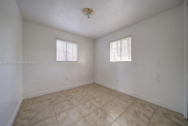 Building Photo - 11250 SW 7th St