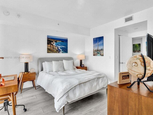 Building Photo - 45 SW 9th St