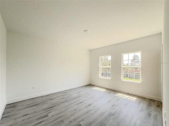 Building Photo - 4240 SW 169th Ln Rd