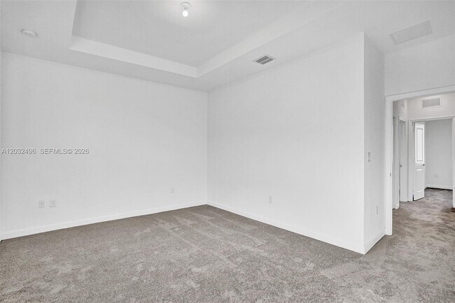 Building Photo - 2542 SE 29th St