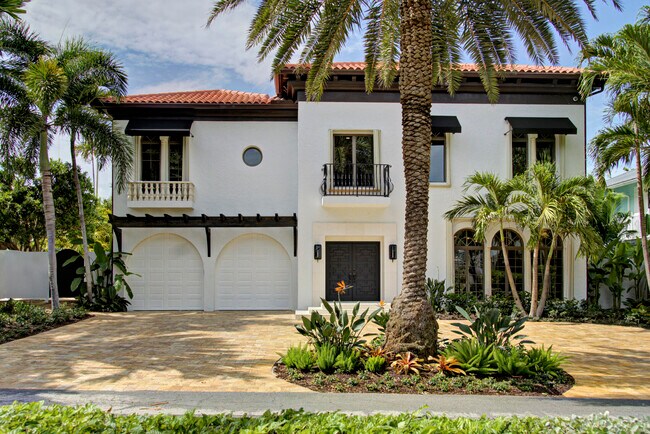 Building Photo - 1238 Vista Del Mar Dr N